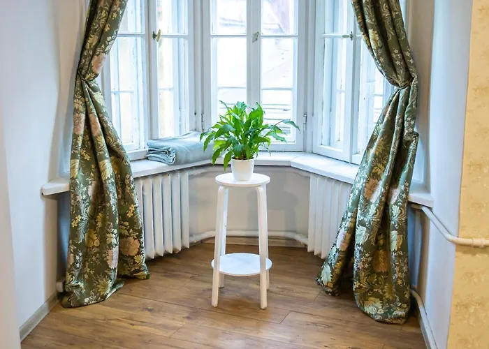 Old Town Room, Private Bathroom - A Apartman *