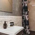 Old Town Room, Private Bathroom - A Appartamento *